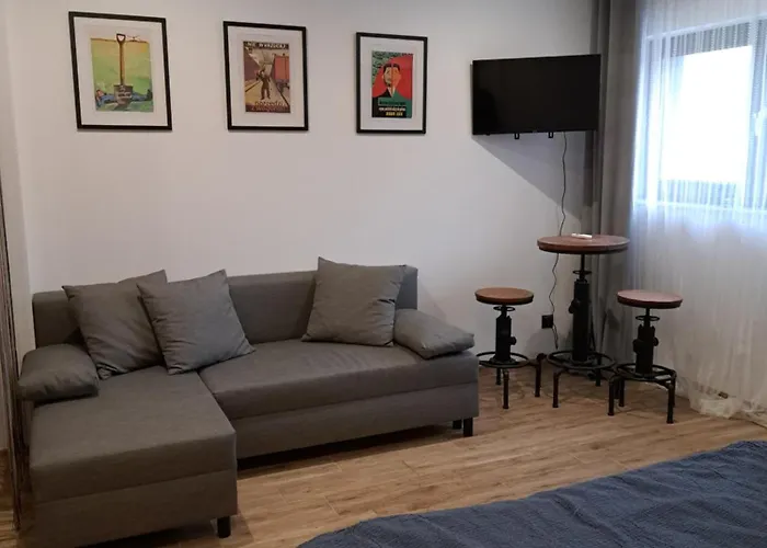 Mieszkanko Ukryte W Lesie, 10 Min Od Starego Miasta Apartment